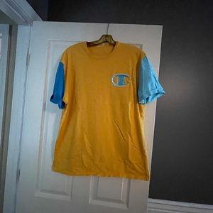 Champion T-shirt large